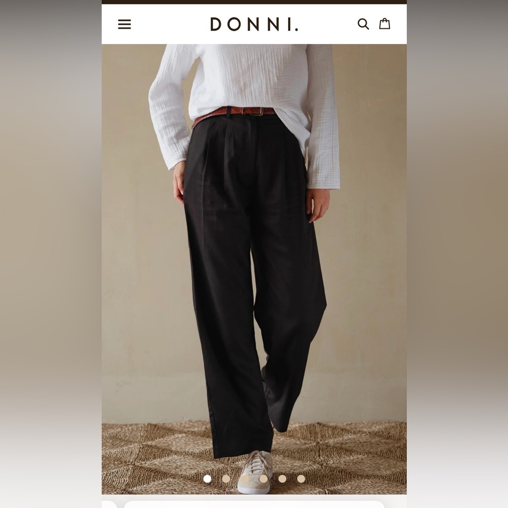 NWT DONNI pleated trousers